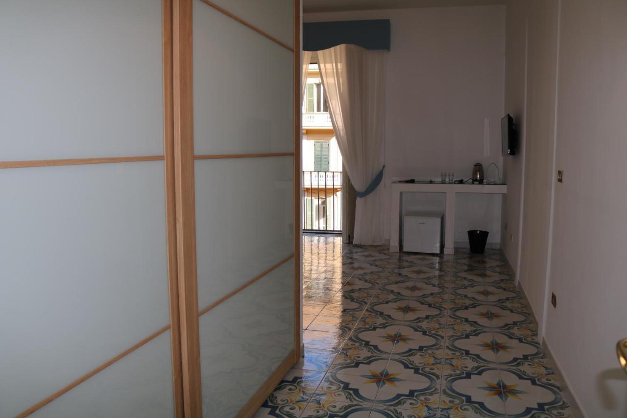 SuiteNapoliSantaLucia Exterior foto
